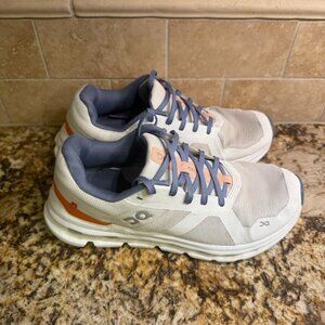 ON Running Cloudrunner Size 8.5